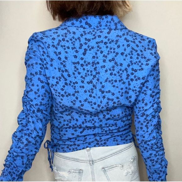 Zara Blue Floral Cinched Sleeved Blouse with Ties - Picture 11 of 12